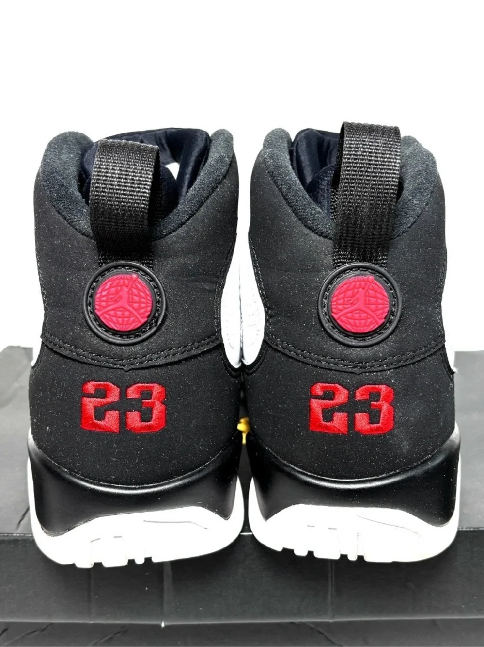 Nike Air Jordan 9 Retro 302370-112 Space Jam 2016 size 11 Mens Bugs Bunny